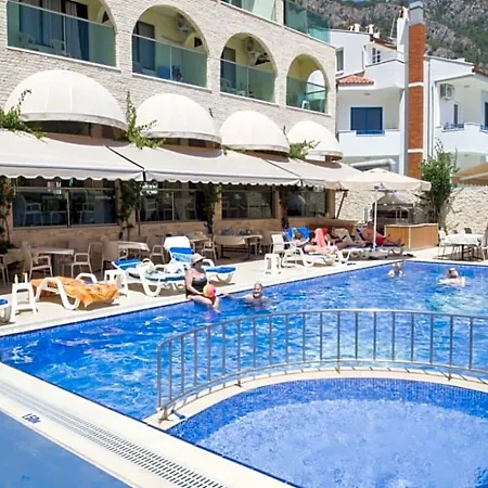 Ozcan Hotel Turunç